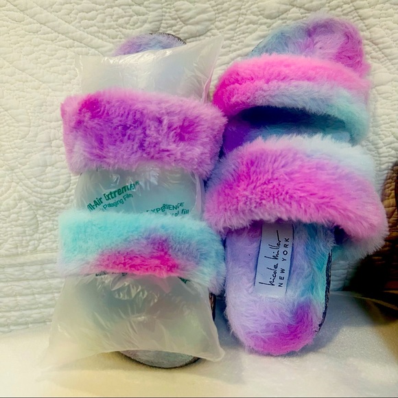 SANDALS $13 ea. - Picture 1 of 7